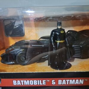 Batman & The Batmobile